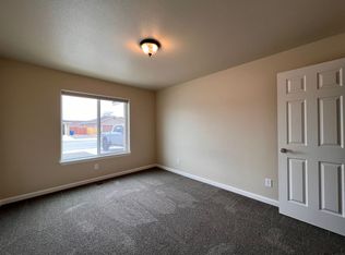 717 N Broadway St, Fallon, NV 89406