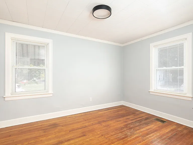 919 Bryan Ave #2 — Photo 9