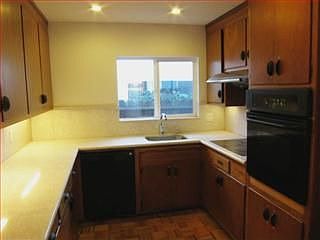 5th image of 251 Lomita Ave