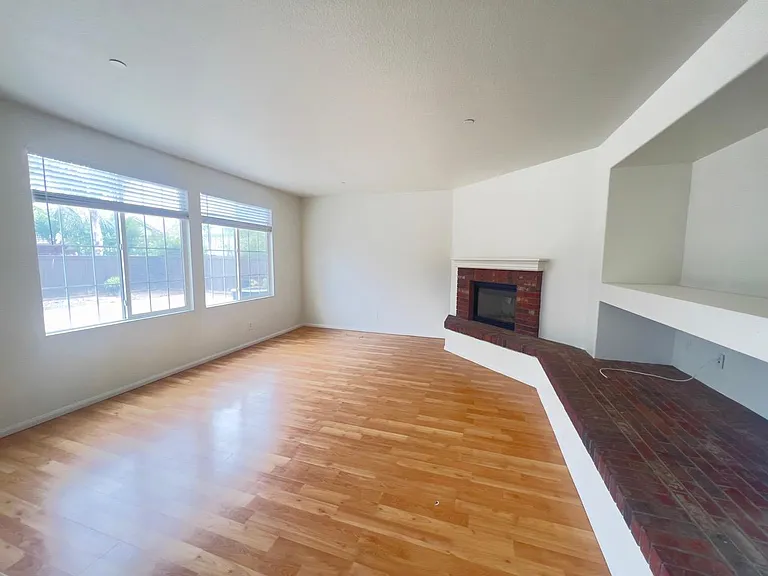 2955 Murcott Way — Photo 10