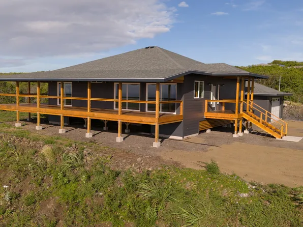 94-1549 Haehae St, Naalehu, HI 96772