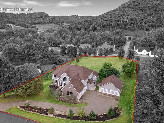 4th image of 801 Spring Brook Dr
