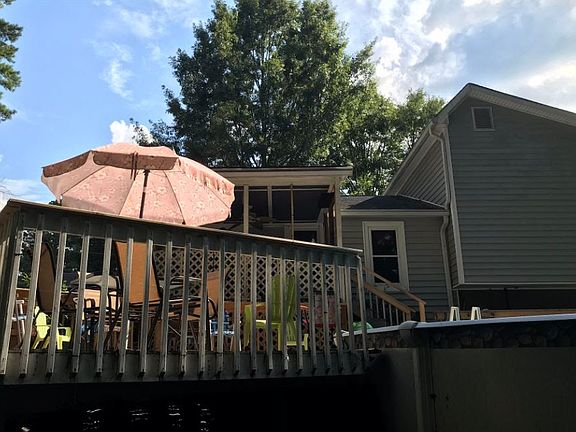 3rd image of 3644 Sandra Dr