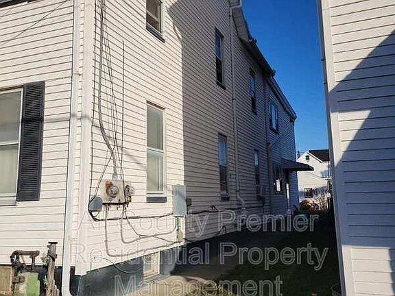 2nd image of 723 Sampson Ave #2