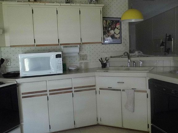 Plenty of storage and counter space