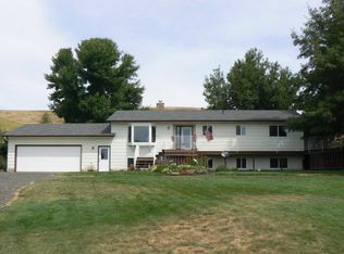 7752 Parvin Rd, Pullman, WA 99163