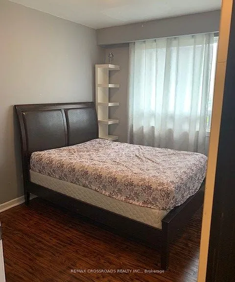 44 Romulus Dr — Photo 11