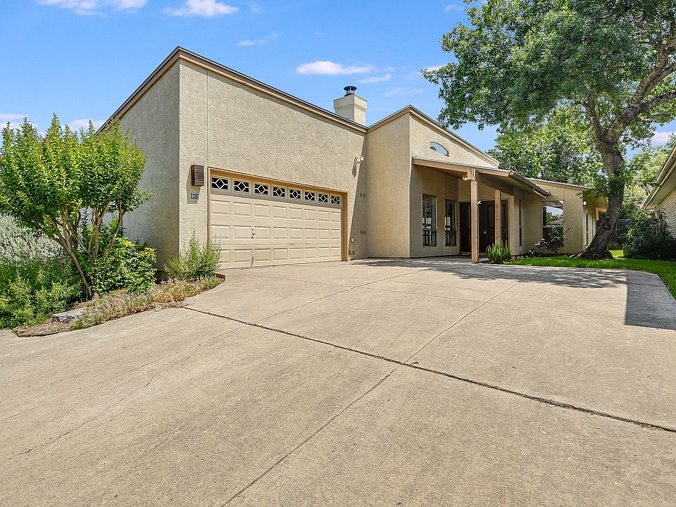 1st image of 16 Campden Cir