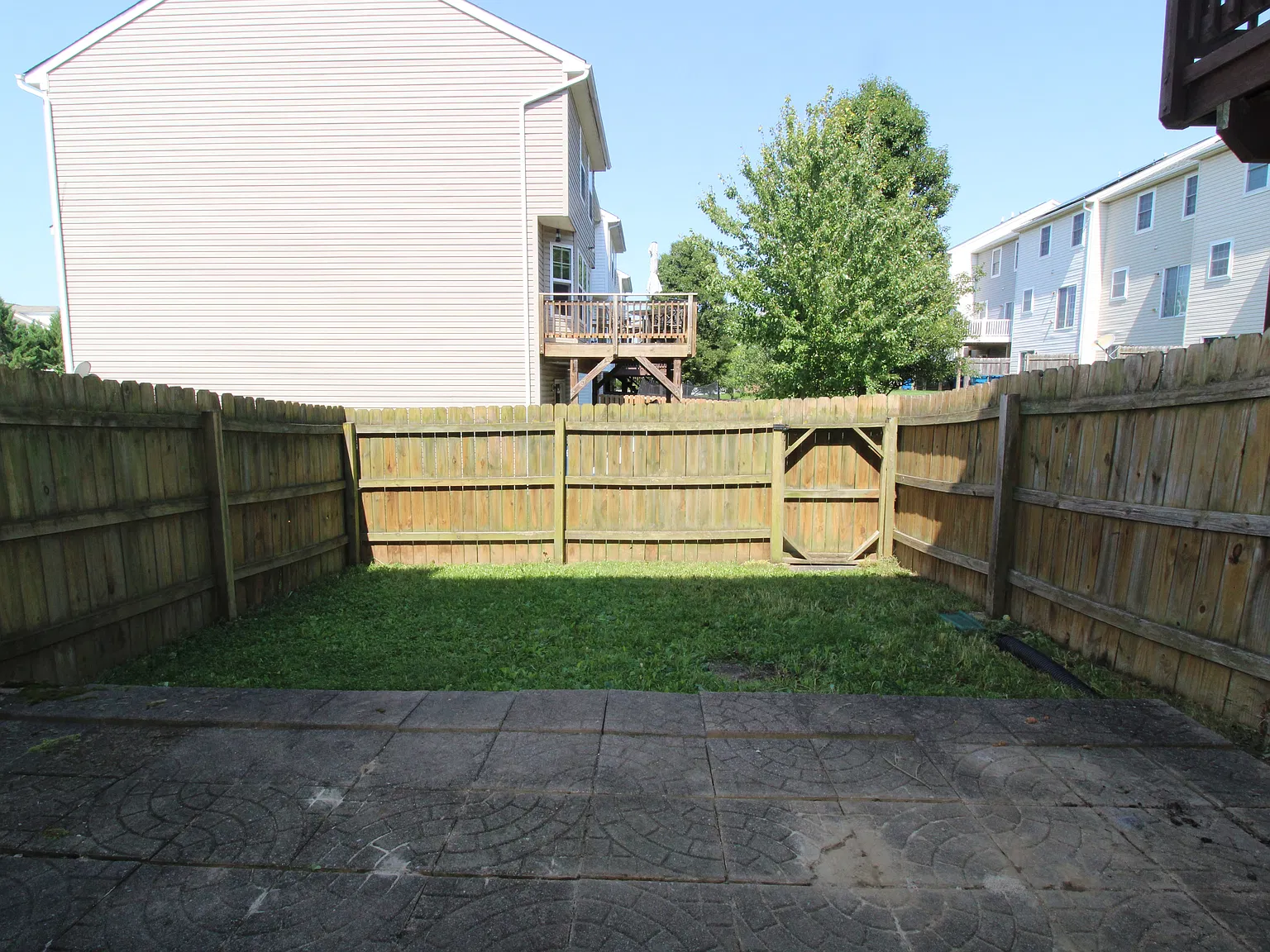 3 bed, 1782 sqft, $2,100 — Photo 2