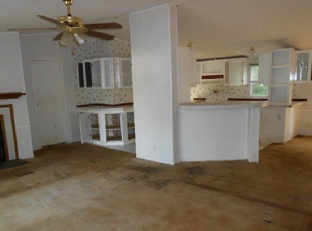 2nd image of 252 Hall St