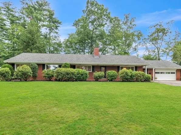 387 Williams St, Longmeadow, MA 01106