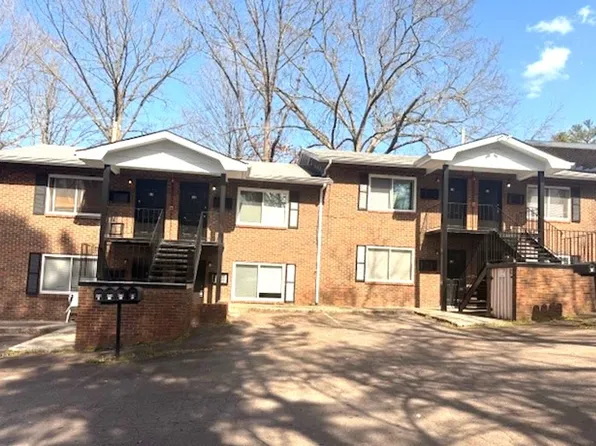 Woodview Apartments