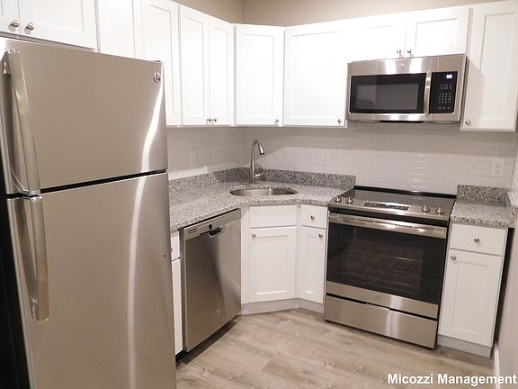 3rd image of 106 Tremont St #1202