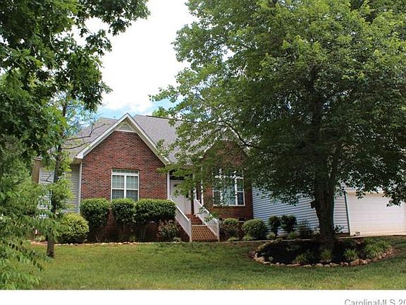 2nd image of 110 Tanager Ln