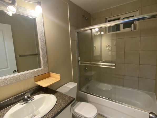 2 bedroom rental in Surrey — photo 5