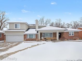 1217 Falcon St, Dearborn, MI 48128