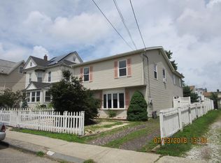 49 2nd St, Keyport, NJ 07735