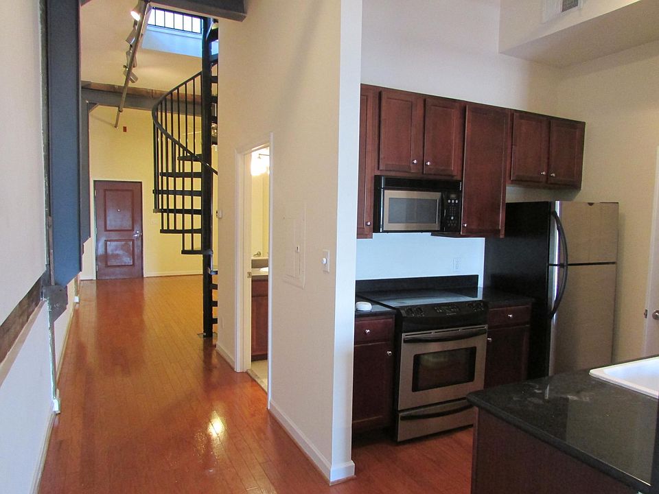 1st image of 815 Porter St APT 407