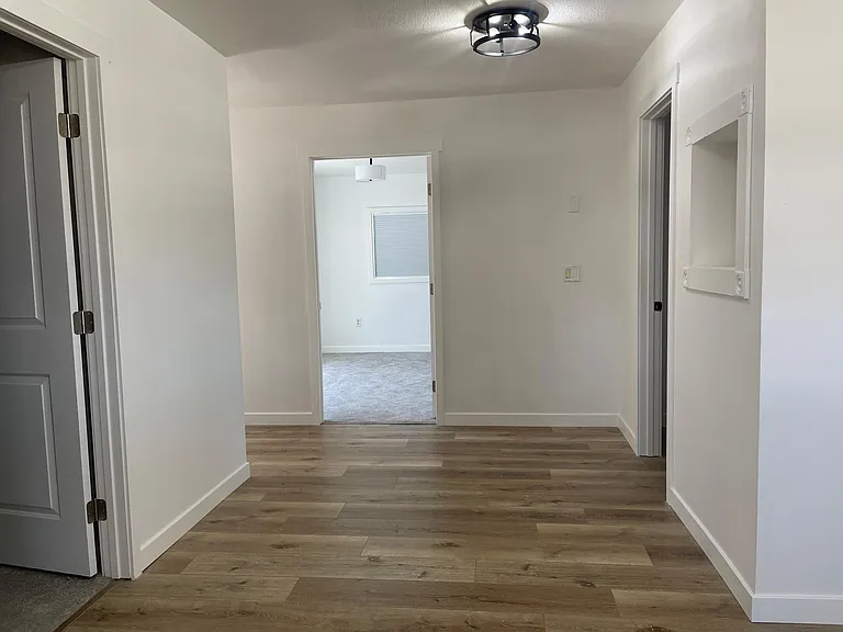234 SW 4th St — Photo 7