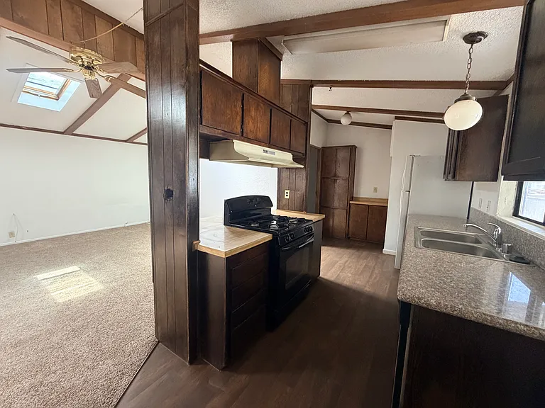 271 Aztec Ln — Photo 15
