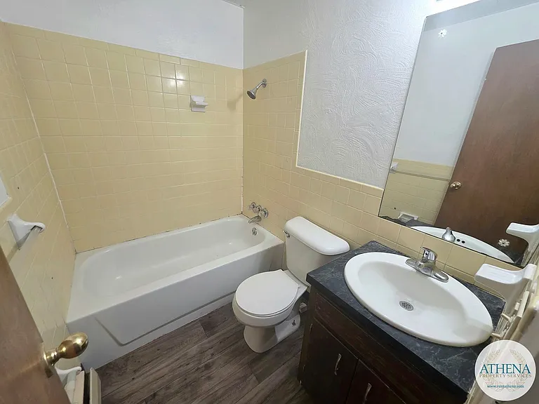 701 Watkins Dr — Photo 6