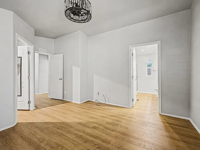 1702 E Michelle Dr — Photo 13