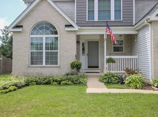 1949 W Windsor Dr, Round Lake, IL 60073