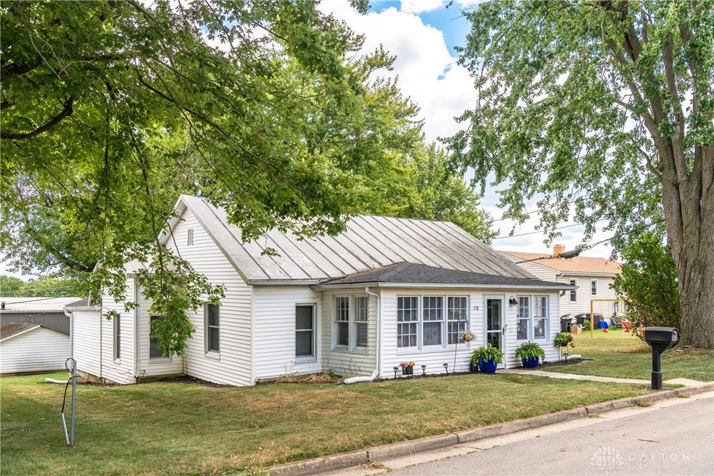 Real estate listing image