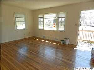 3rd image of 14 Swain Ave