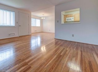 2713 Hanson Ave, Baltimore, MD 21209