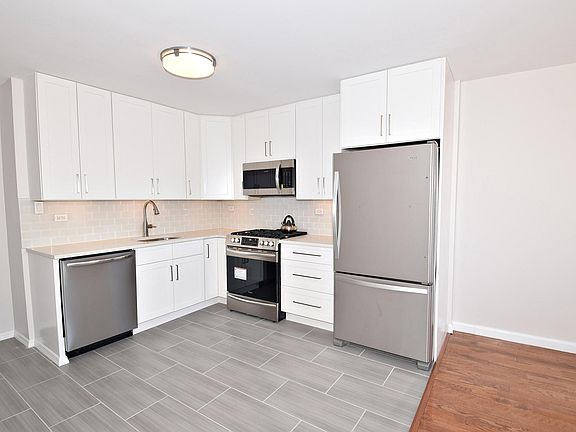 4th image of 1 Bay Club Dr APT 10O