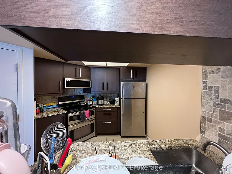 1001 Bay St #2218 — Photo 10