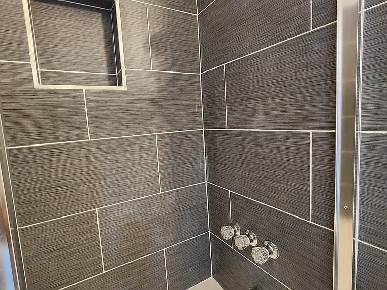 1123 E Hellman St #7 — Photo 13