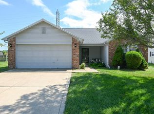 2750 Citrus Lake Dr, Kokomo, IN 46902