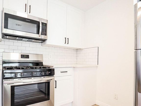 3rd image of 7993 Lime Ave #29fcafad2