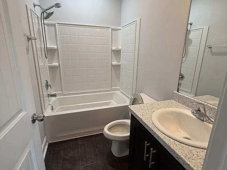 710 Burke Dr — Photo 8