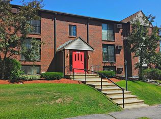 80 English Village Rd #2, Manchester, NH 03102