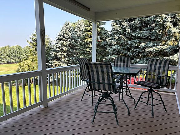 Deck 2

