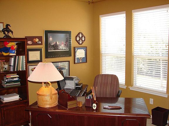 3rd image of 7581 Pasatiempo Dr
