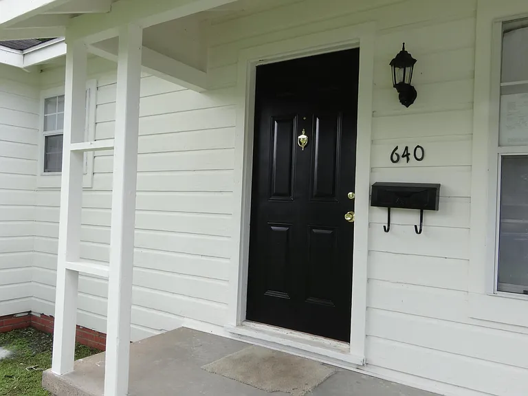 640 Oregon Ave — Photo 4