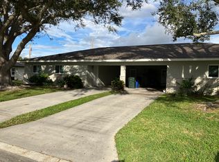 1711 Northampton St, Venice, FL 34293
