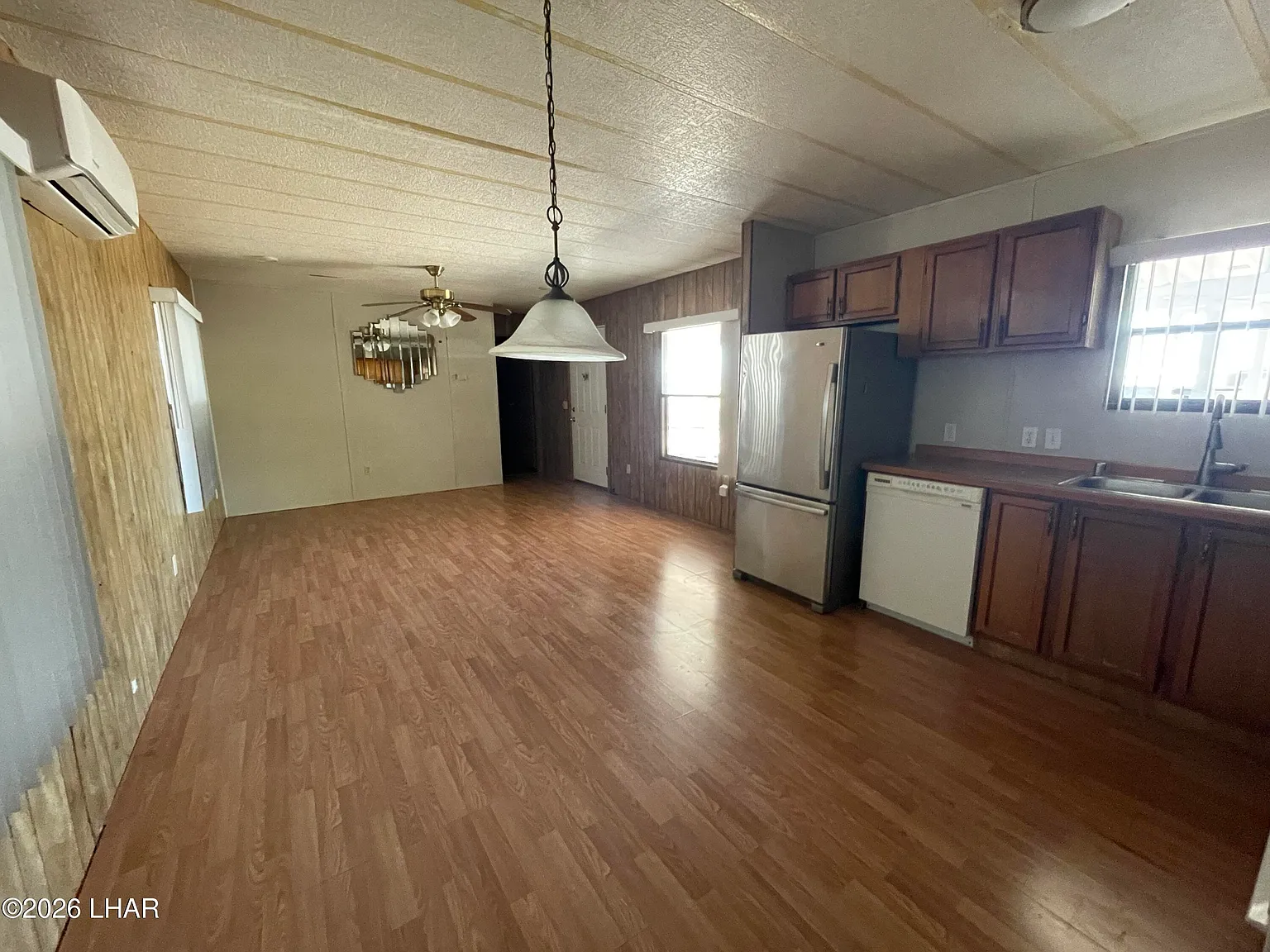 2 bed, 2.0 bath, 861 sqft, $1,400 — Photo 3