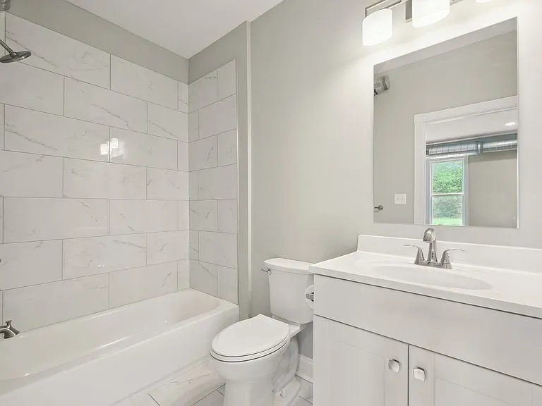 68 E Philadelphia St — Photo 30