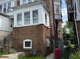 266 S 27th St, Camden, NJ 08105
