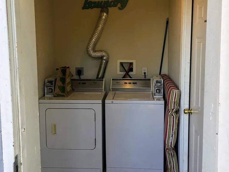 228 W Riverside Ave #103 — Photo 5