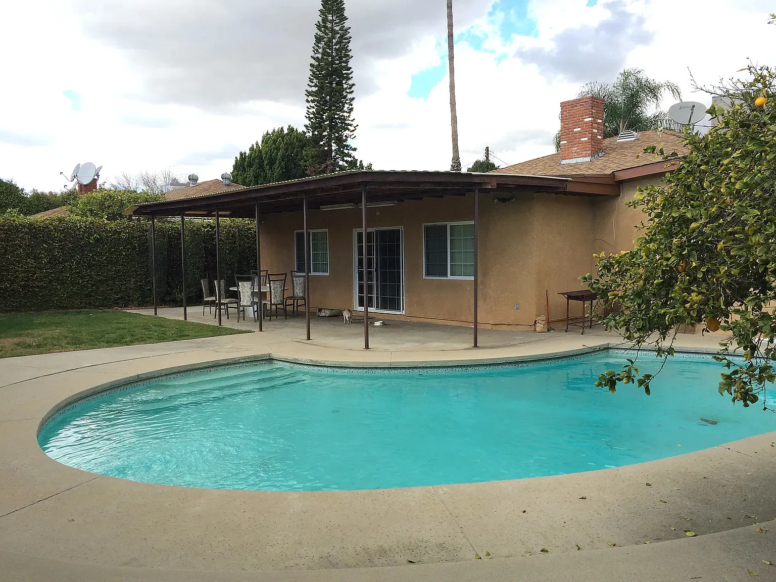 4 bed, 3135 sqft, $9,999 — Photo 4