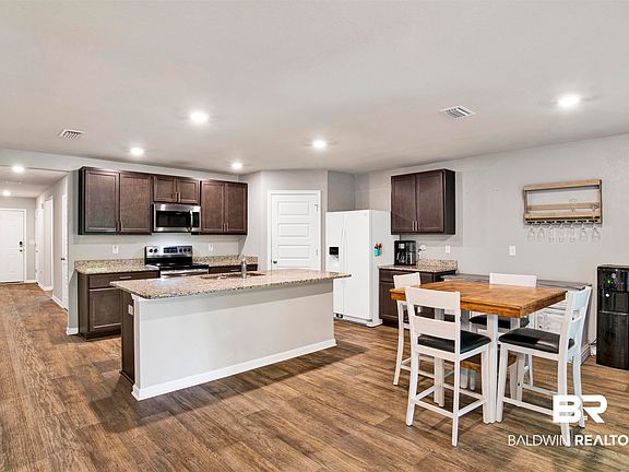 5th image of 26046 Gilmore Way