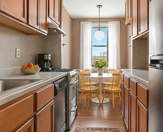 5th image of 10 Avenue P APT 6B