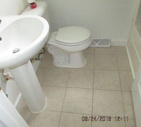 3rd image of 15108 Wood St