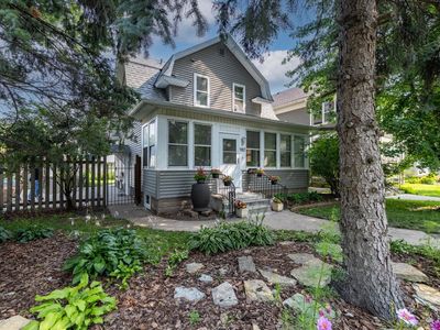 987 Wakefield Ave, Saint Paul, MN, 55106